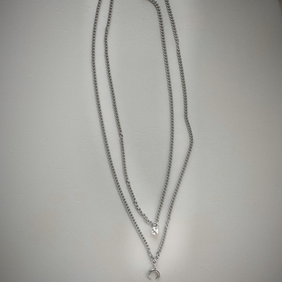 โจHPโจ Layered Half Moon Necklace ๐ - Picture 3 of 5
